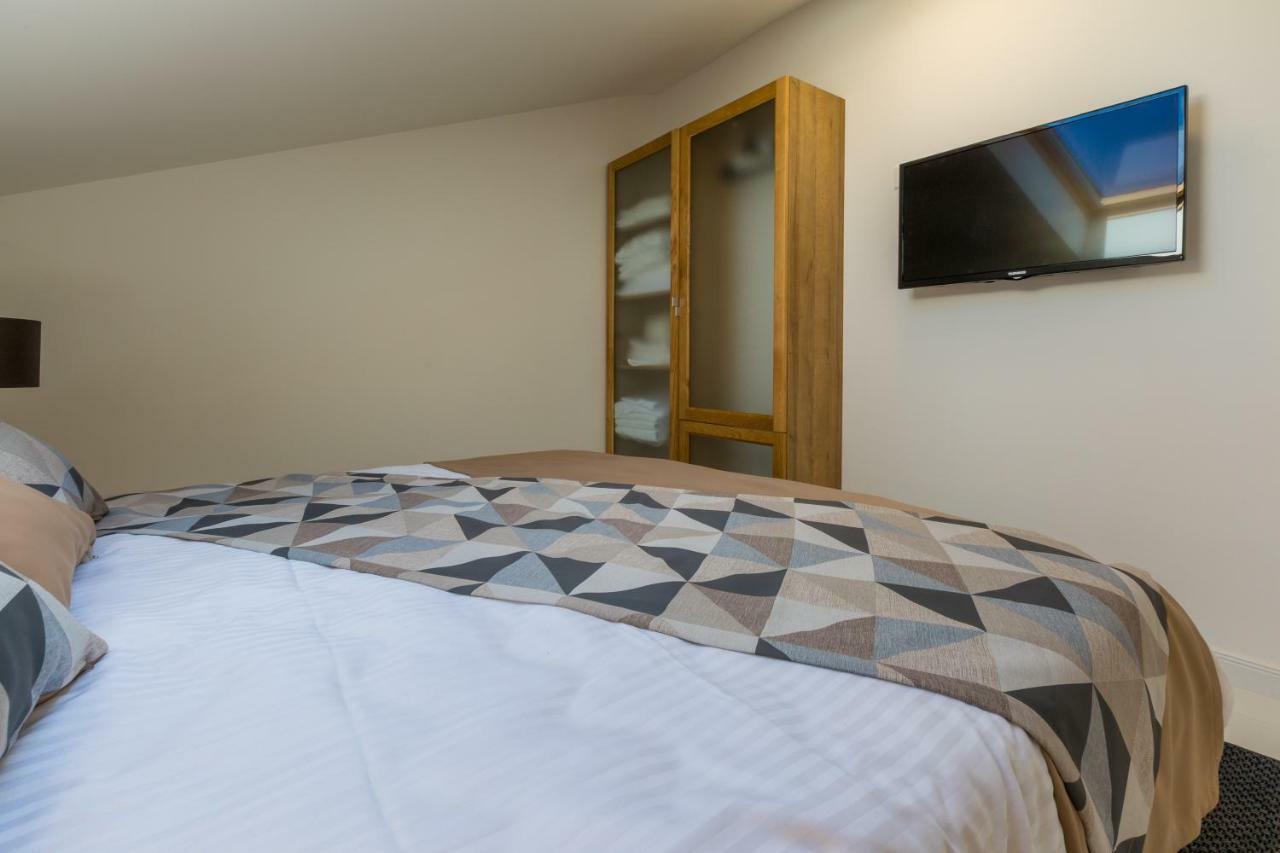 Boutique Apartments "7 Angels" Цриквеница Экстерьер фото