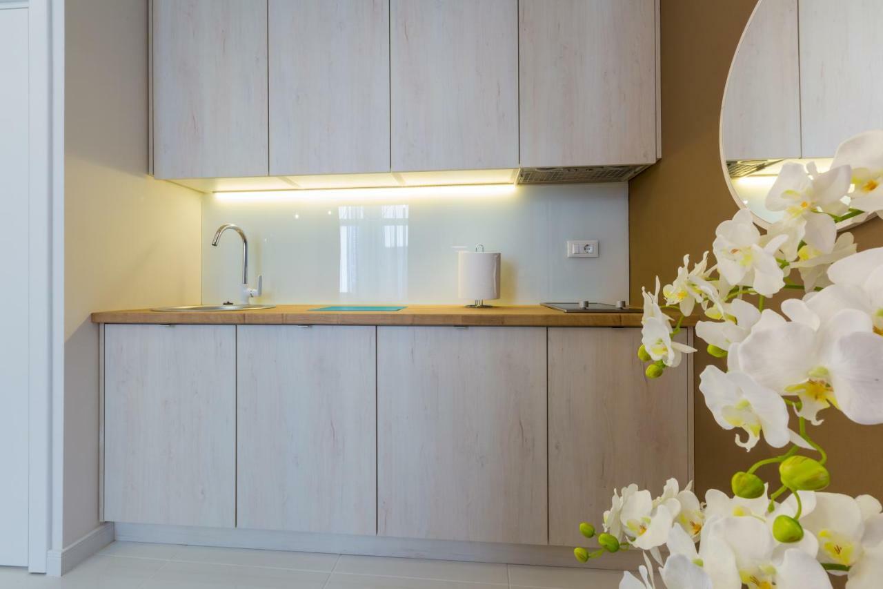 Boutique Apartments "7 Angels" Цриквеница Экстерьер фото